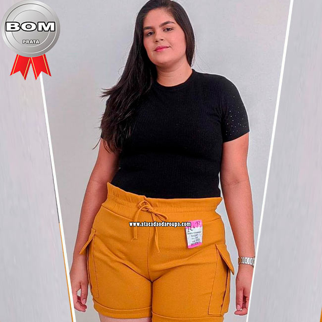 Shorts Plus Size Bengaline com Botão e Barra Arredondada - COSMA