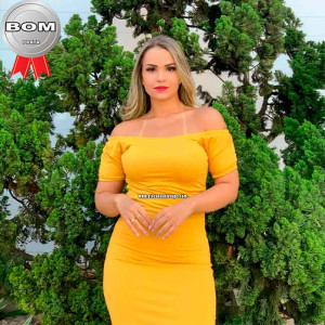 Vestido Liso de Crepe. Vestido Liso de Crepe.