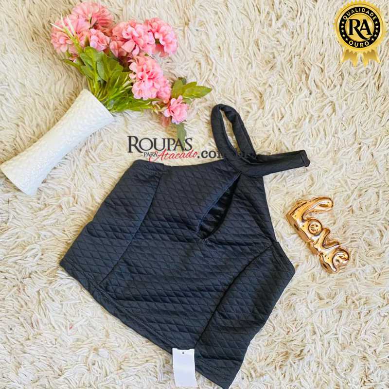 Blusa Cropped Feminina Em Matelassê Blusa Cropped Feminina Em Matelassê