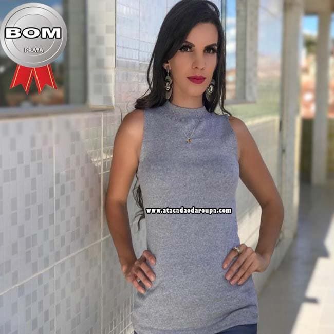 Blusa Feminina Gola Alta M Blusa Feminina Gola Alta M