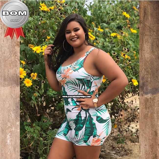 Macaquinho Plus Size em Suplex G/GG Macaquinho Plus Size em Suplex G/GG