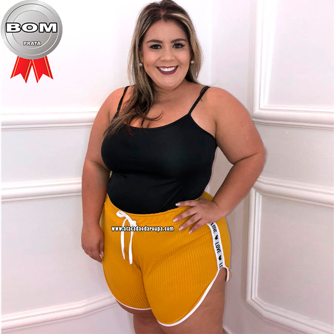 Short Blogueira Plus Size GG Short Blogueira Plus Size GG