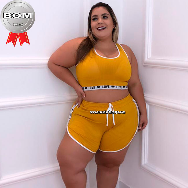 Short Blogueira Plus Size GG Short Blogueira Plus Size GG