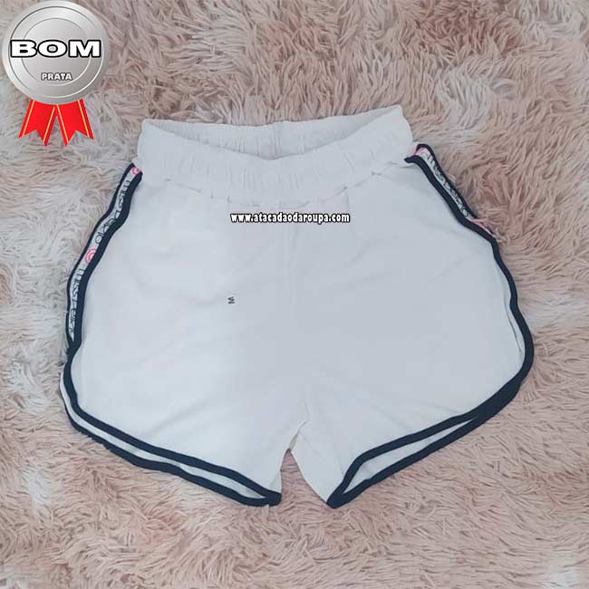 Shorts Blogueira Tecido Ponto Roma P/M/G Shorts Blogueira Tecido Ponto Roma P/M/G