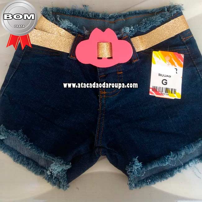 Short Jeans com Cinto Grosso Short Jeans com Cinto Grosso