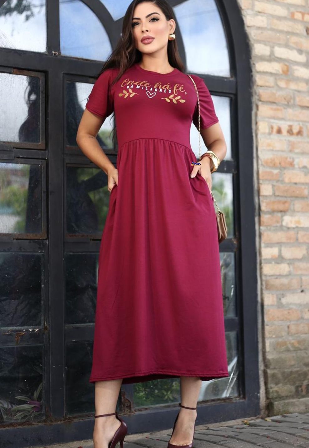 Vestido Midi Yalle Com Bolsos e Frases Cristã