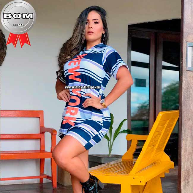 Vestido Blusão Listrado Capuz Suplex G Vestido Blusão Listrado Capuz Suplex G