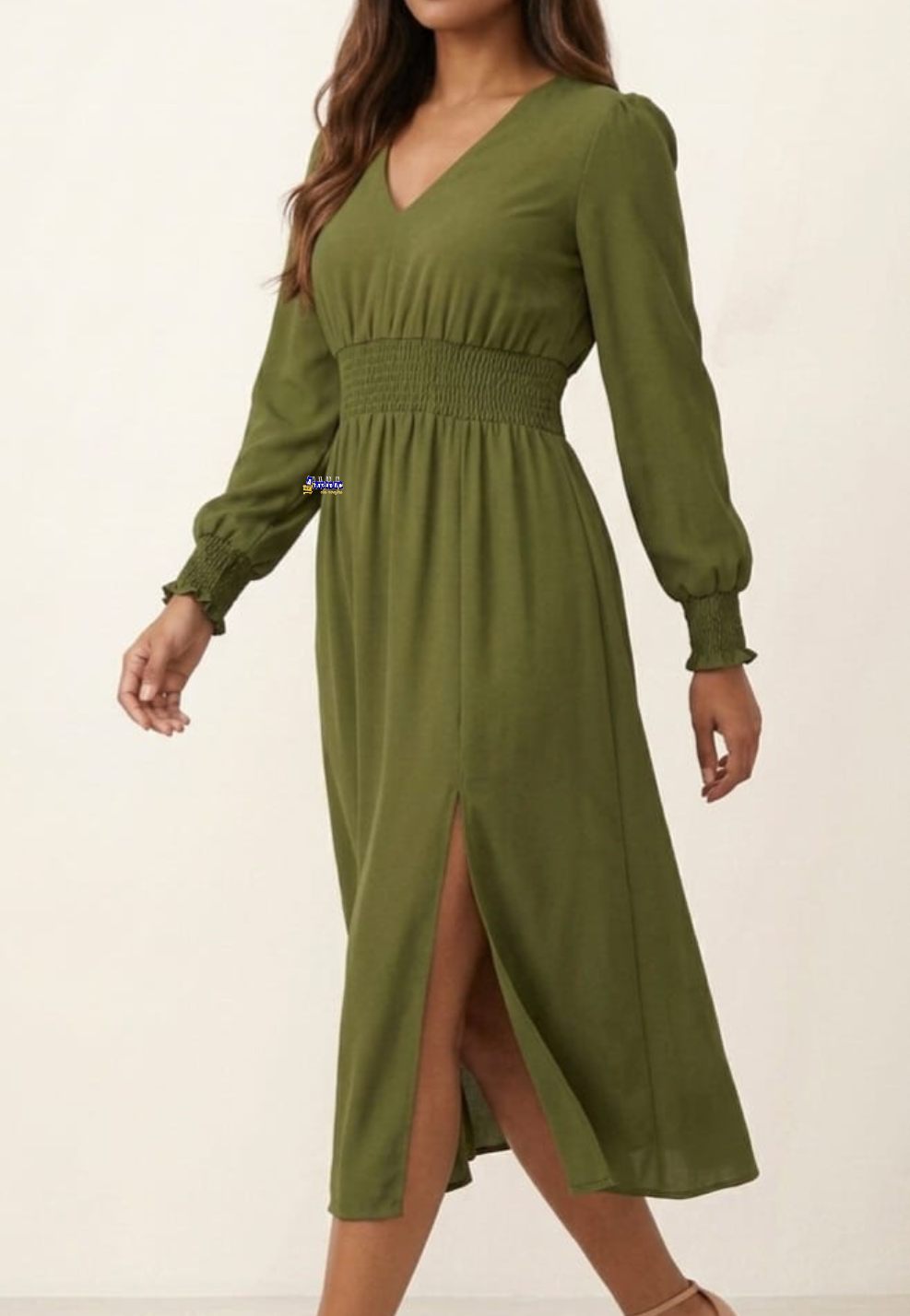 Vestido Midi Manga Longa Com Lastex E Fenda